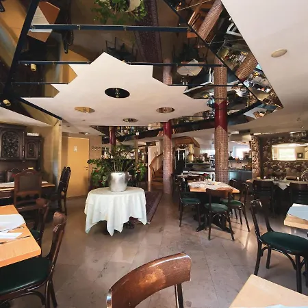 Zum Gruenen Turm Gasthuis 3*