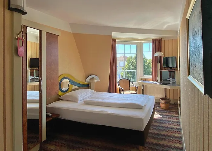 Zum Grünen Turm 3* Hohen Neuendorf